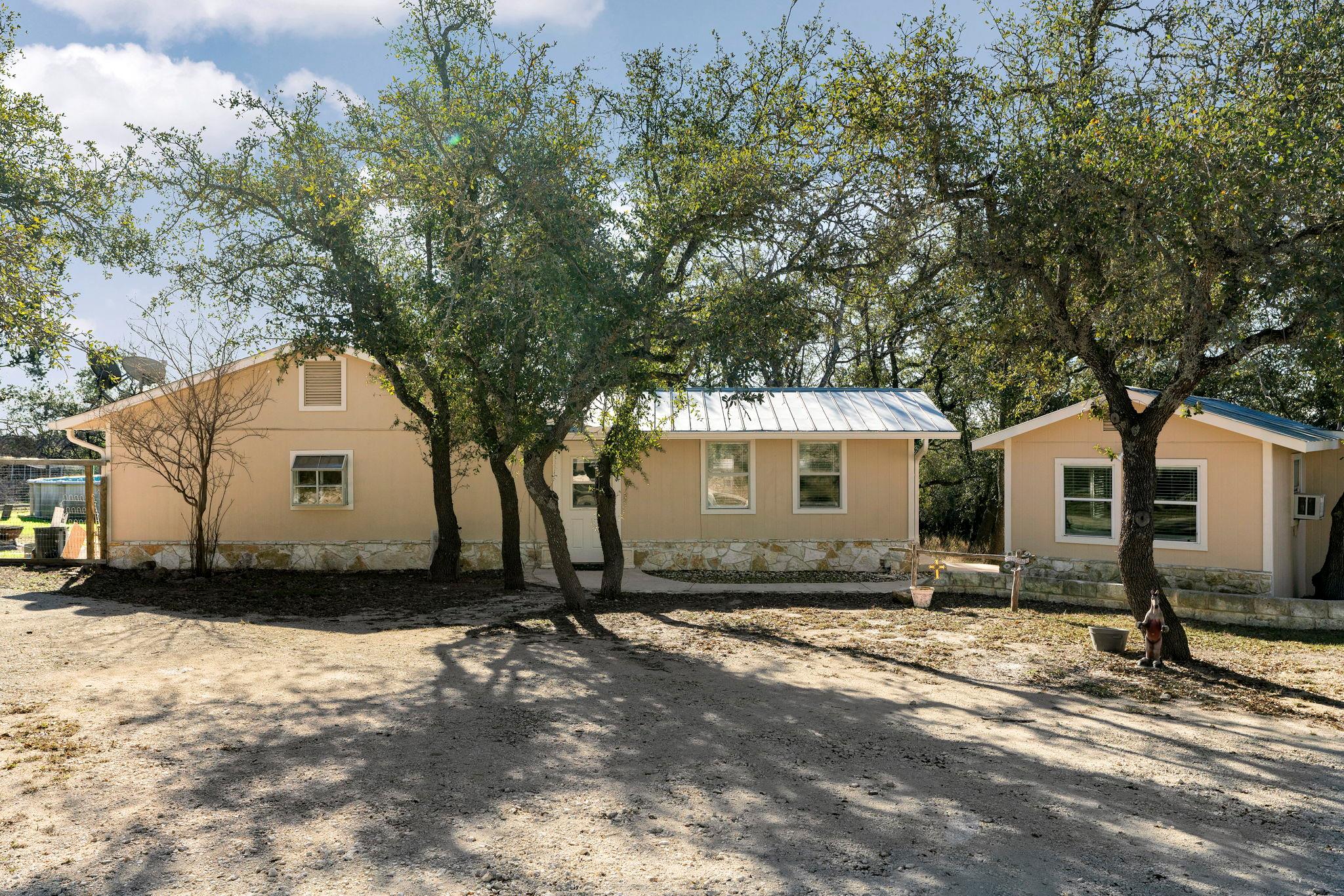 2058 Montell Rd — photo 1