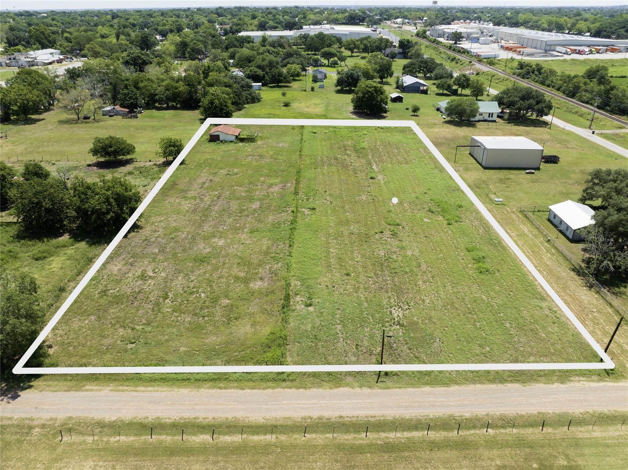 215 Old Highway 90 Loop — photo 1
