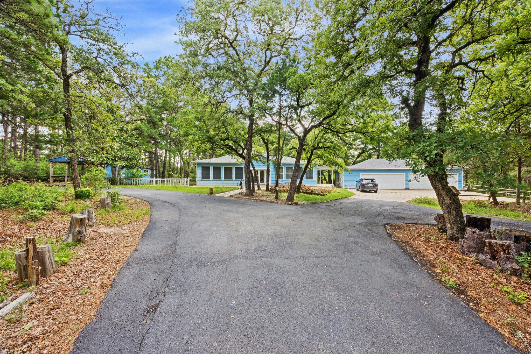 222 Pony Express Dr — photo 1