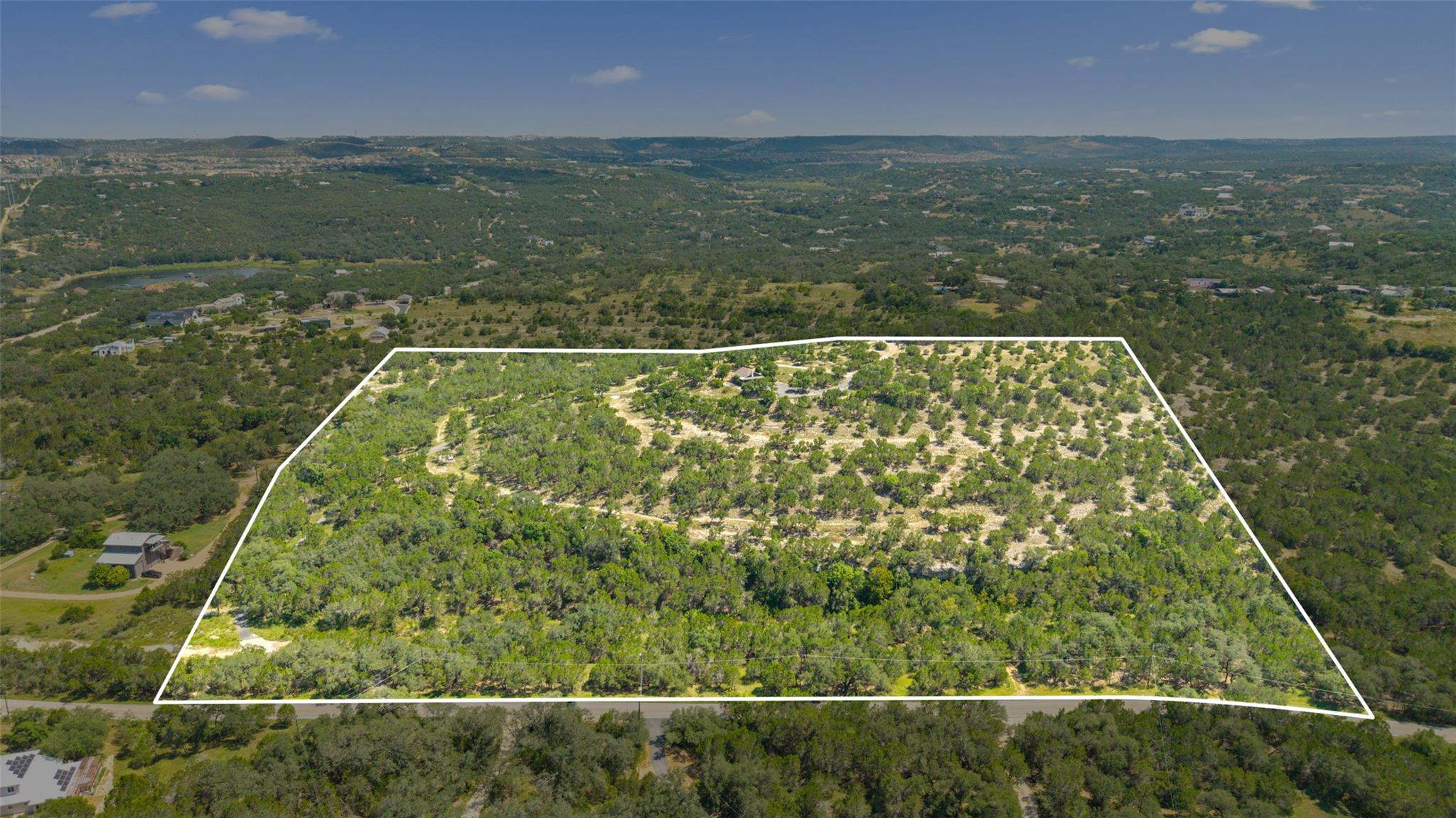 3301 R O Dr — photo 1