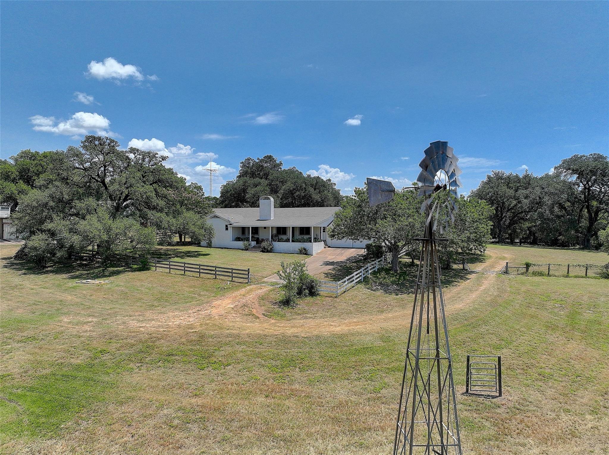 5715 Texas 159 Hwy — photo 1