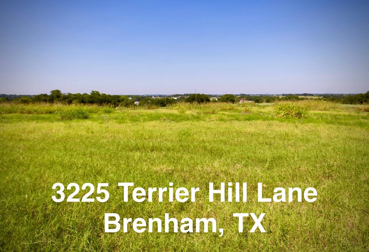 3225 Terrier Hill Ln — photo 1