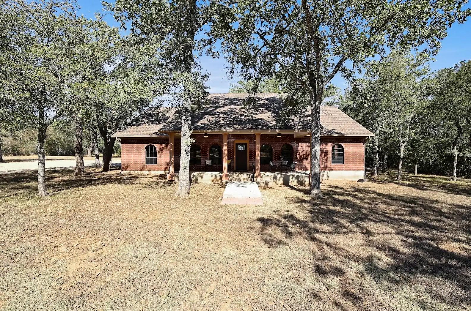 486 Westwood Rd — photo 1