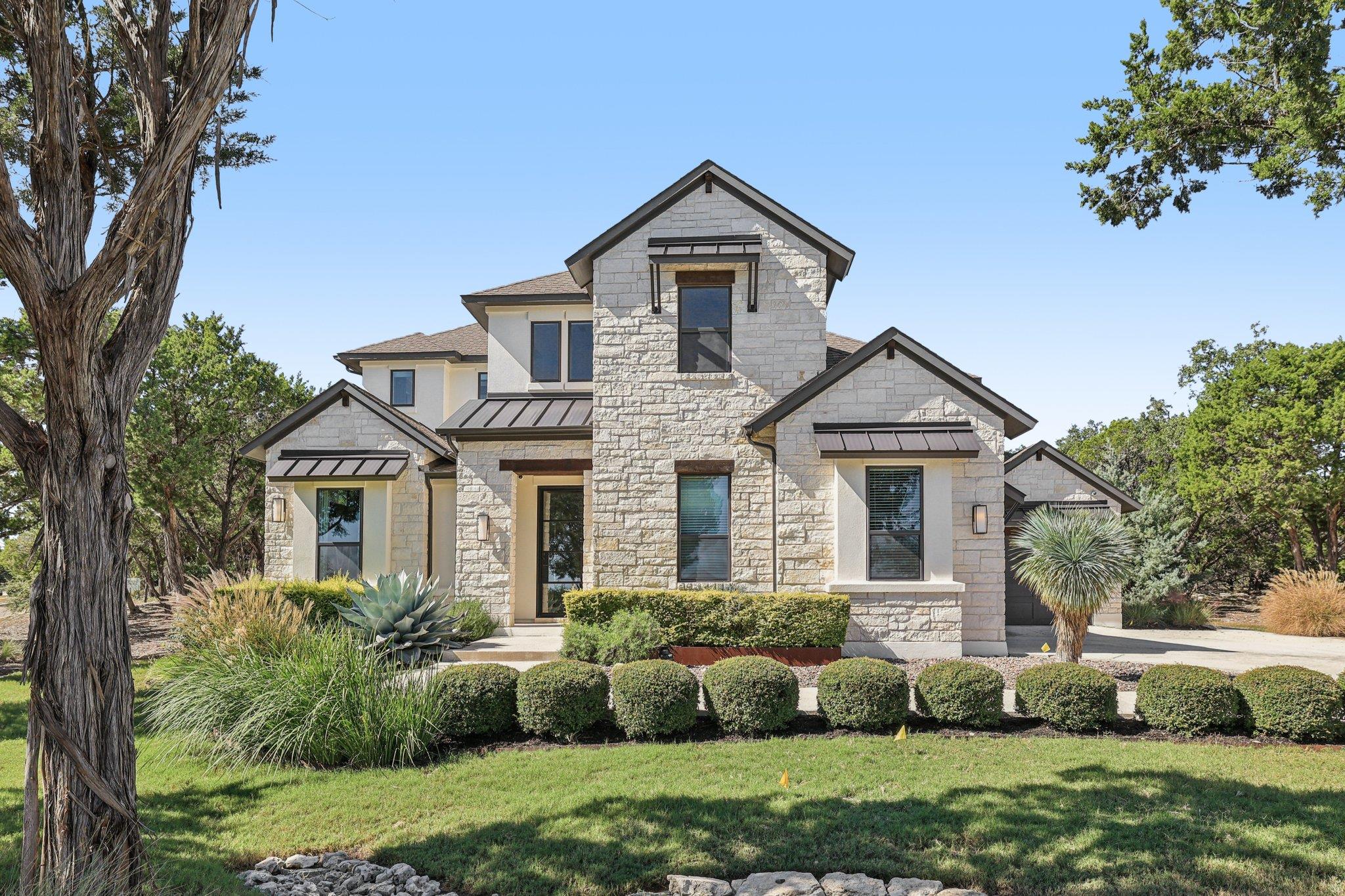 19316 Splendor Ct — photo 1