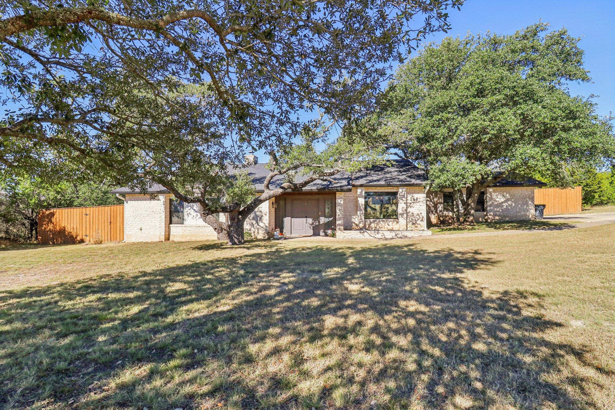 205 Northwood Hills Dr — photo 1