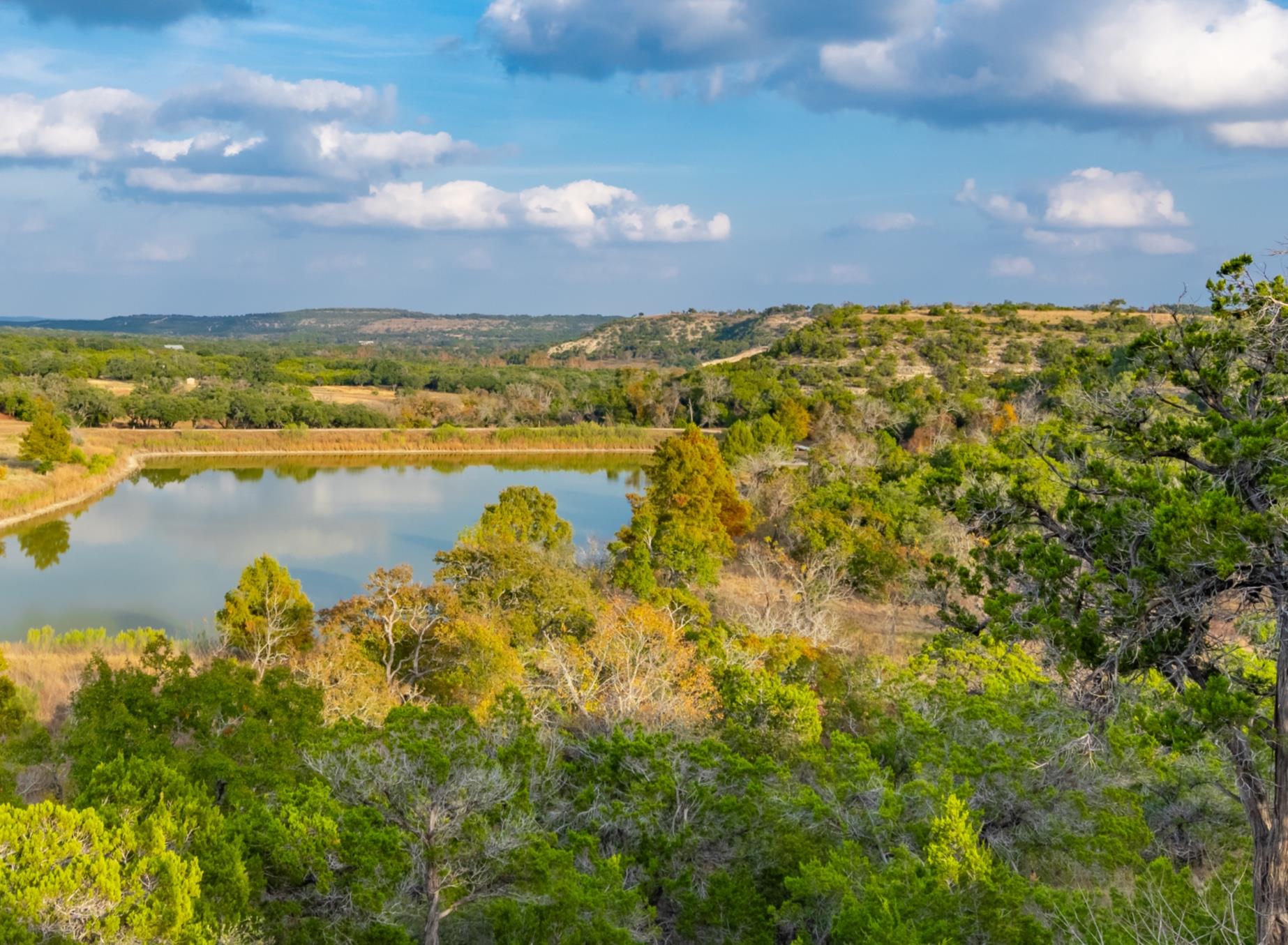 518 Curly H Ranch Rd — photo 1