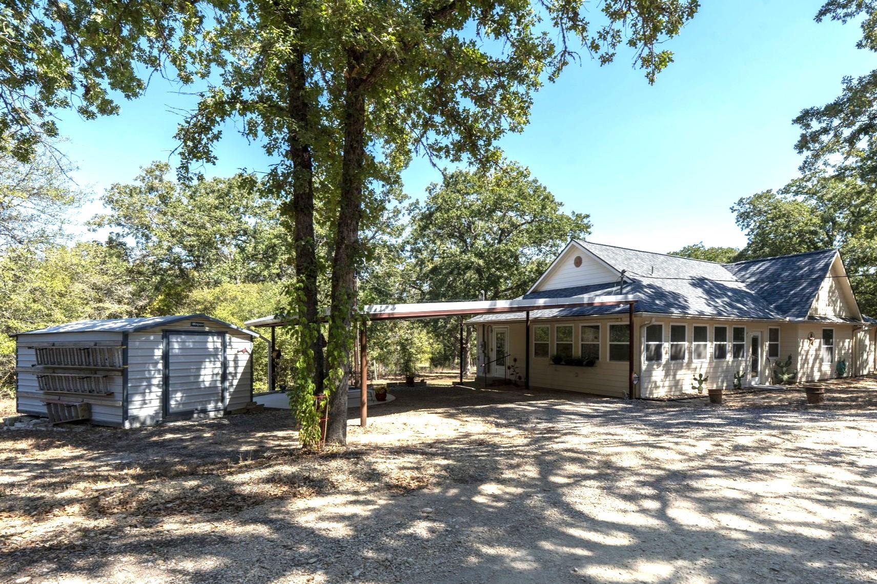 220 Clydesdale Dr — photo 1