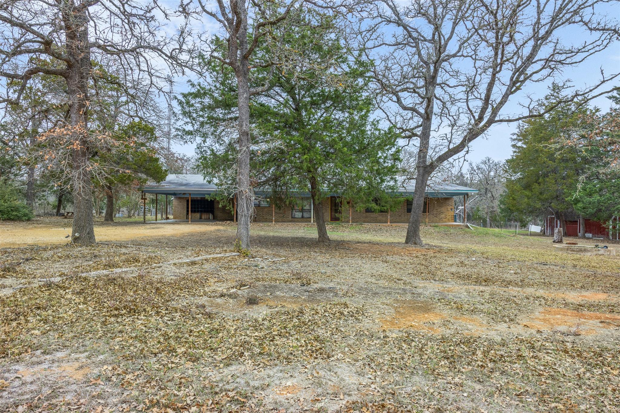 150 Turner Ln — photo 1