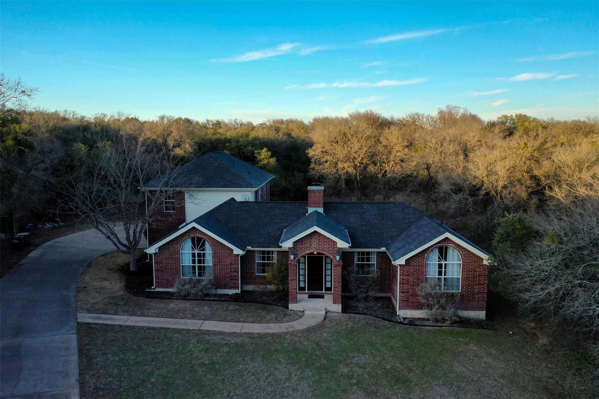 514 Duncan Dr — photo 1