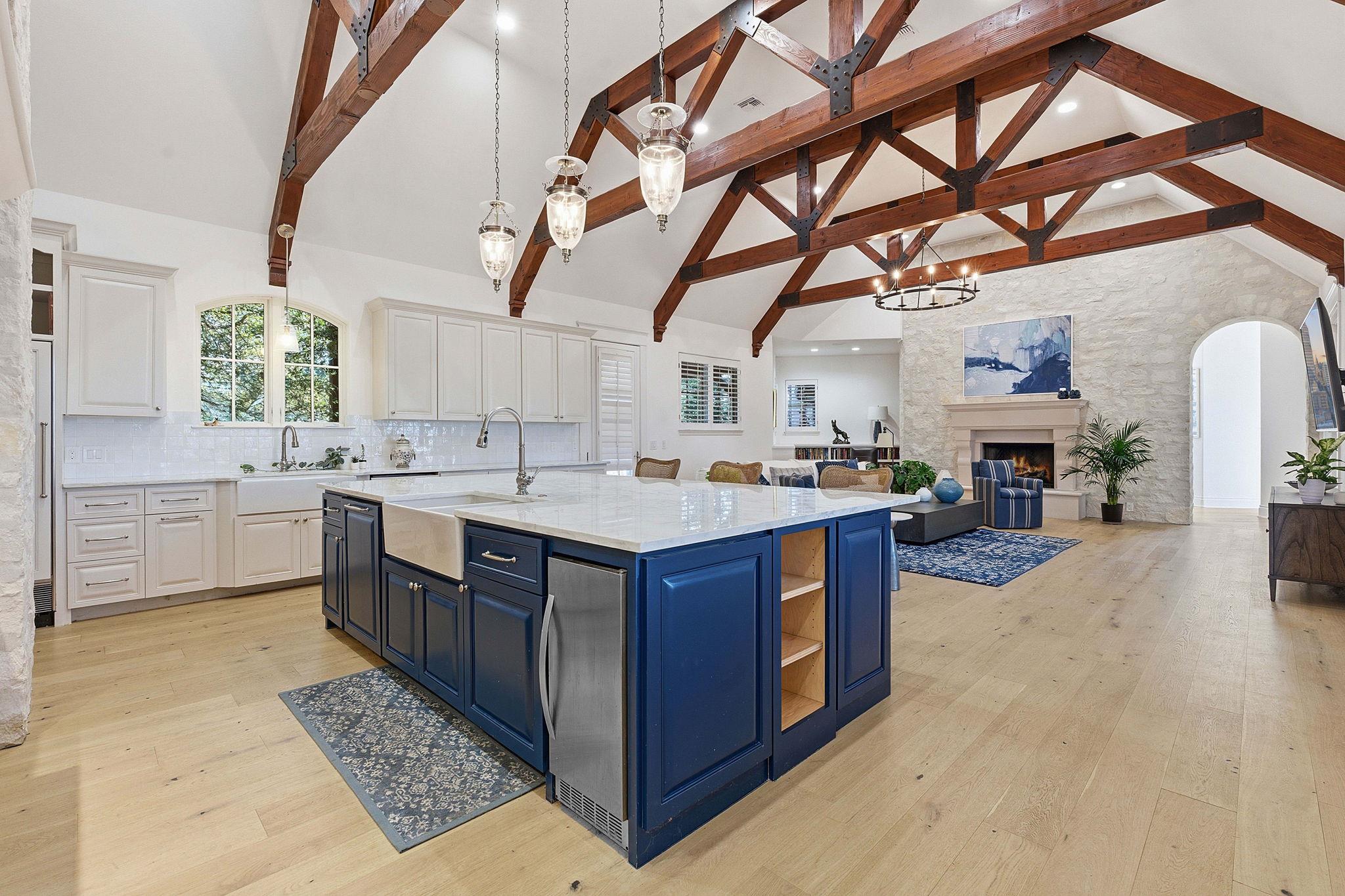 16400 Hamilton Pool Rd — photo 1