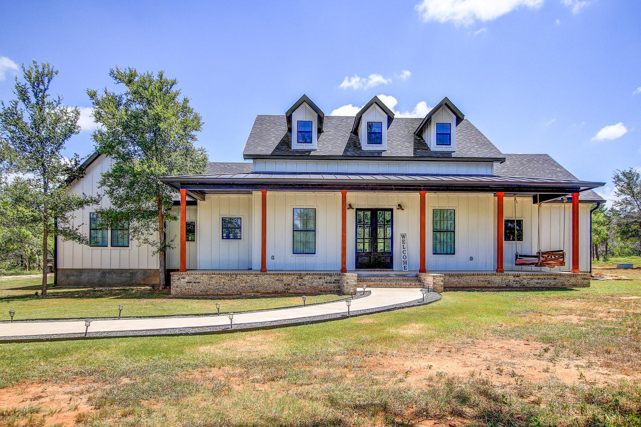 142 Anderson Dr — photo 1