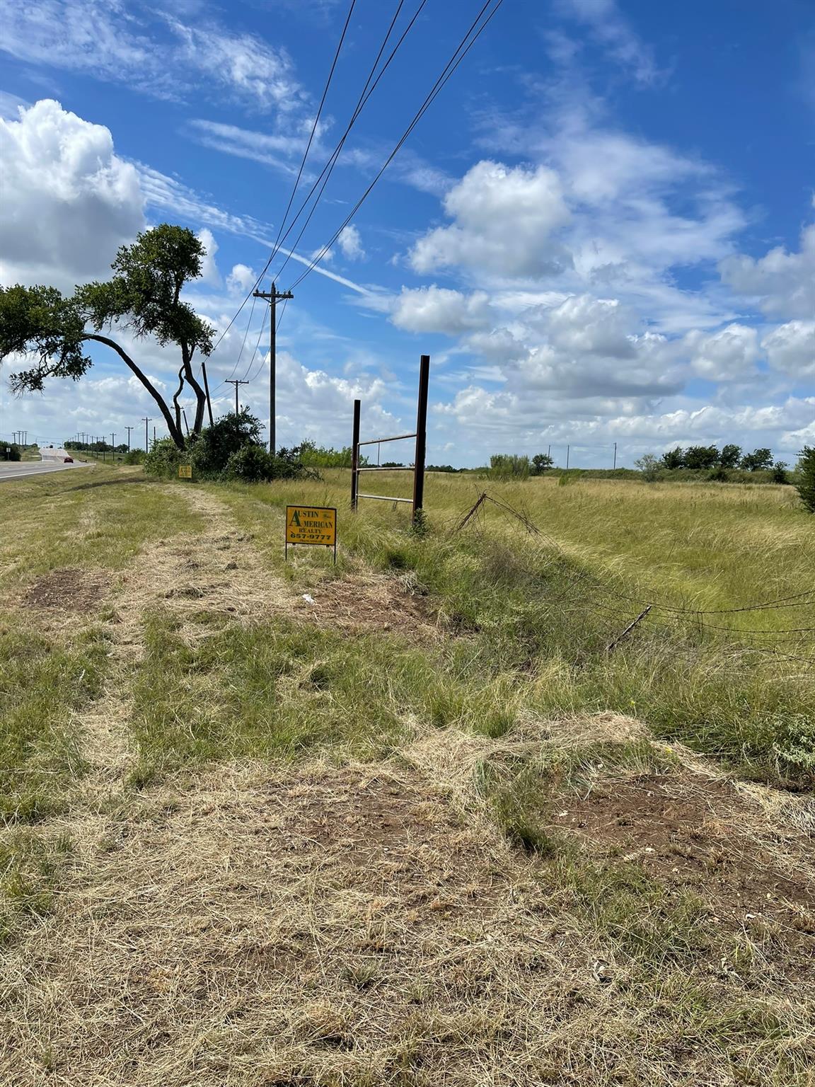316 HWY US 183 NORTH None — photo 1