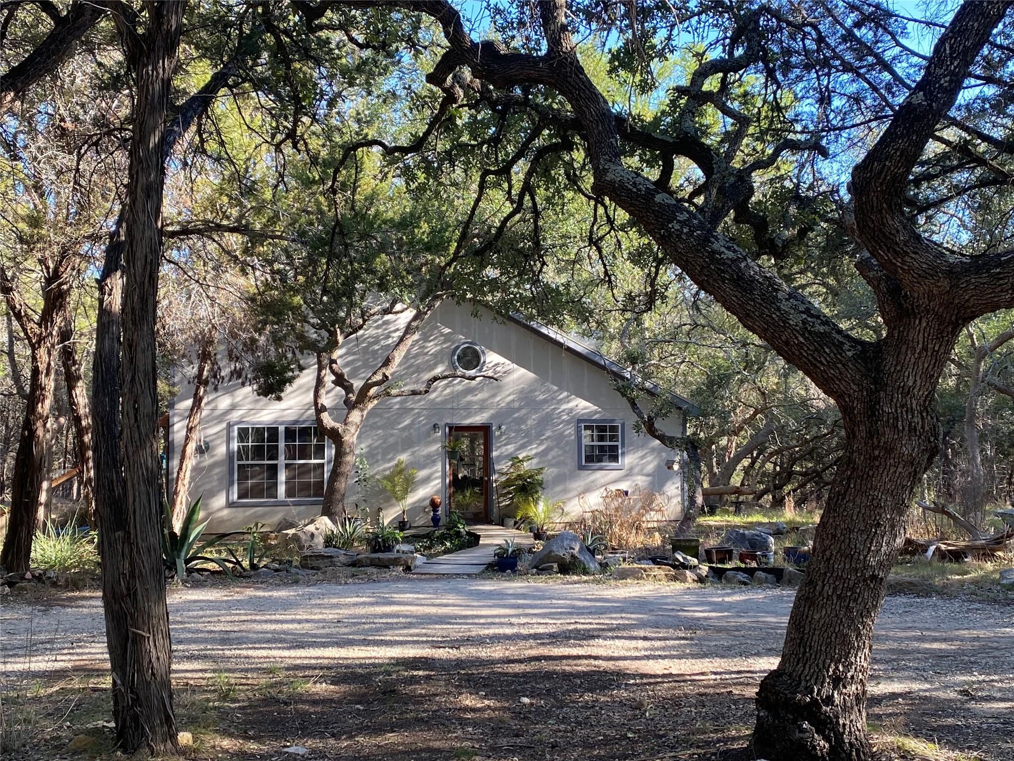 1850 N Rainbow Ranch Rd N — photo 1