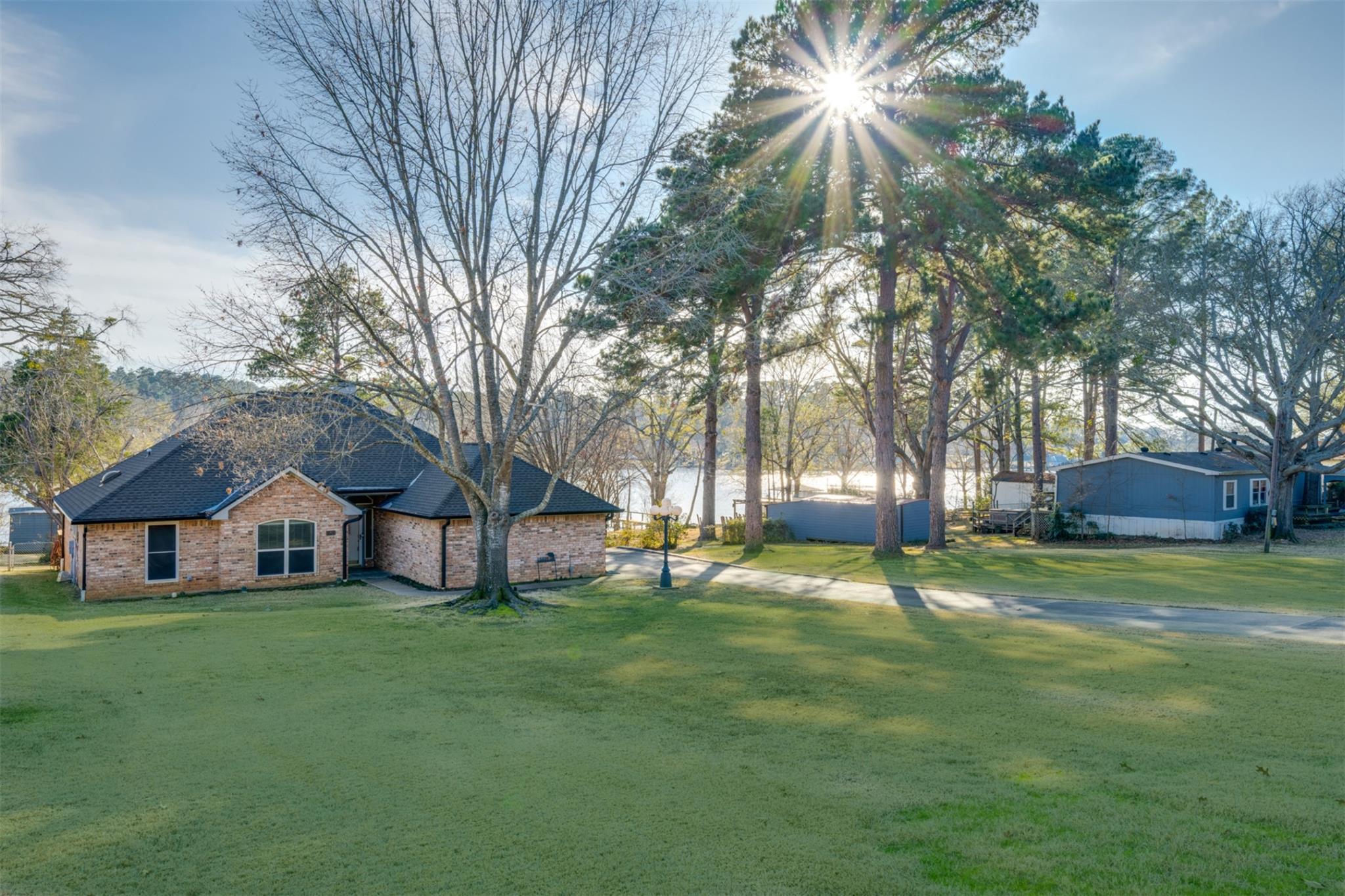 15815 Cedar Bay Dr — photo 1