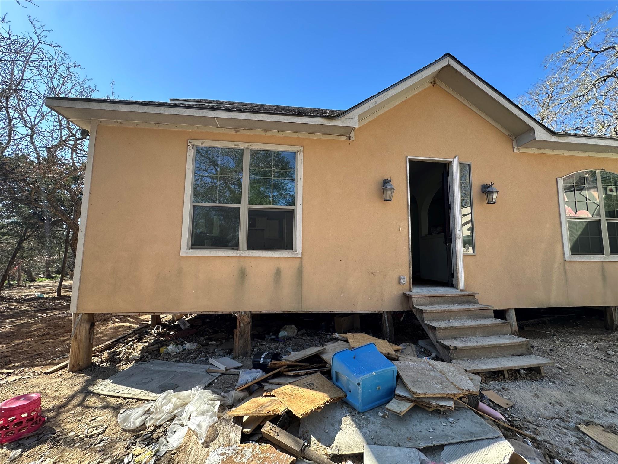 170 Scarlet Harts Ln — photo 1