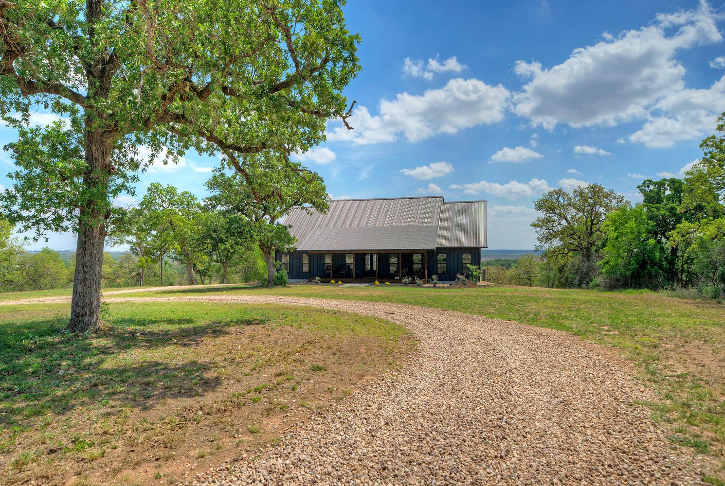 198 Rolling Oak Dr — photo 1