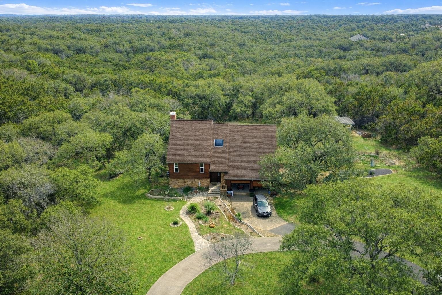407 Pioneer Trl — photo 1
