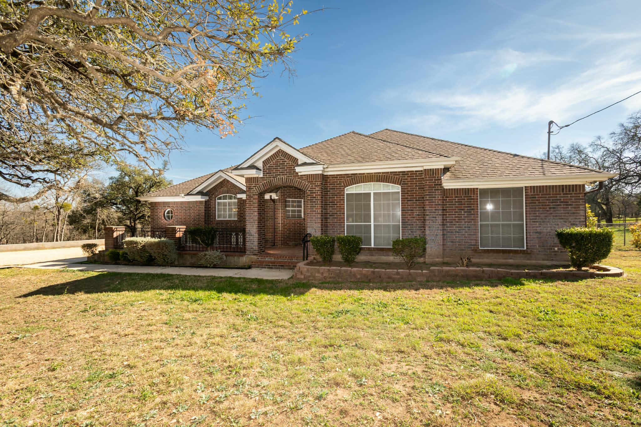 603 Oakwood Dr — photo 1