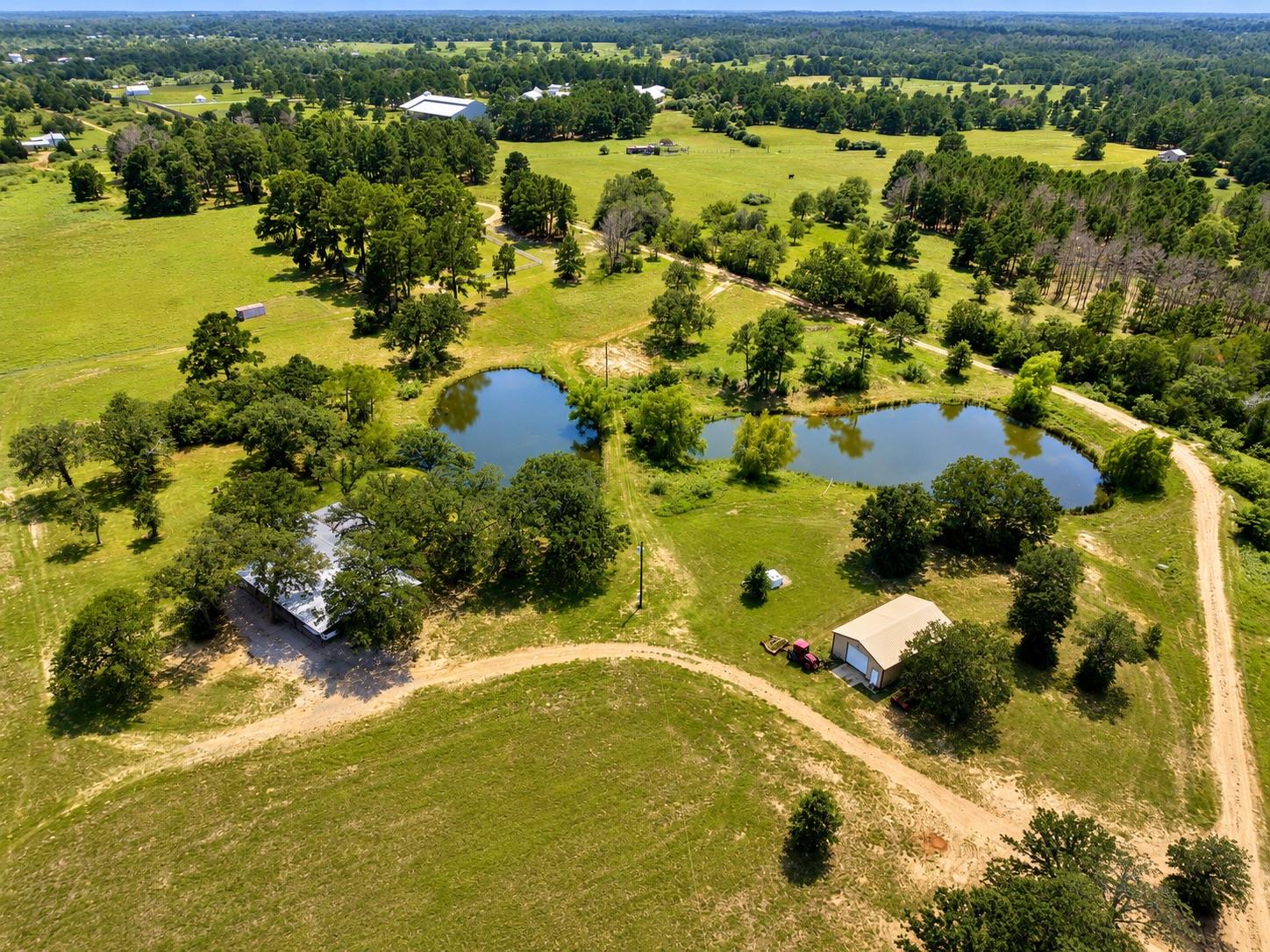 318 Grey Wolf Ln — photo 1