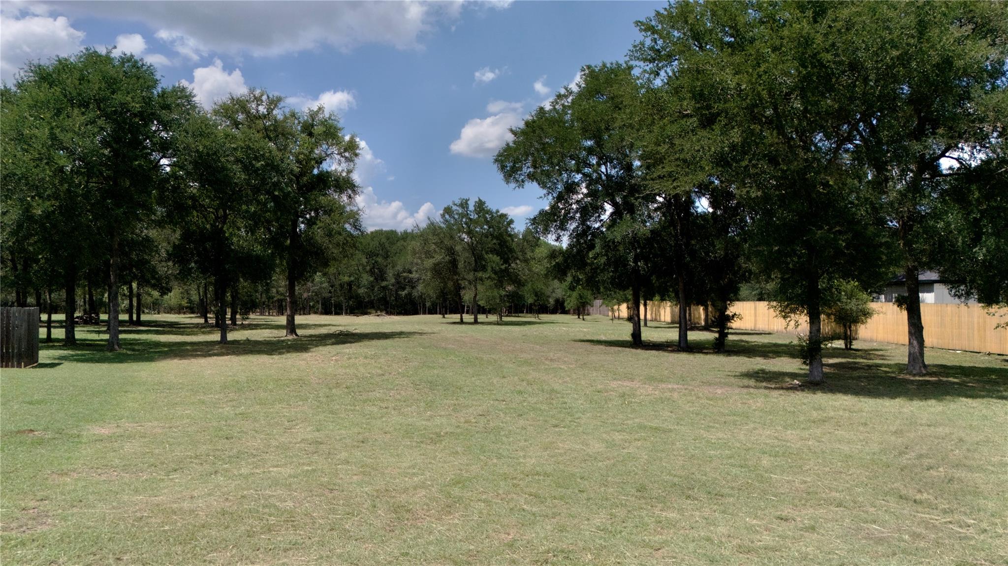 112 Creekwood Trl — photo 1
