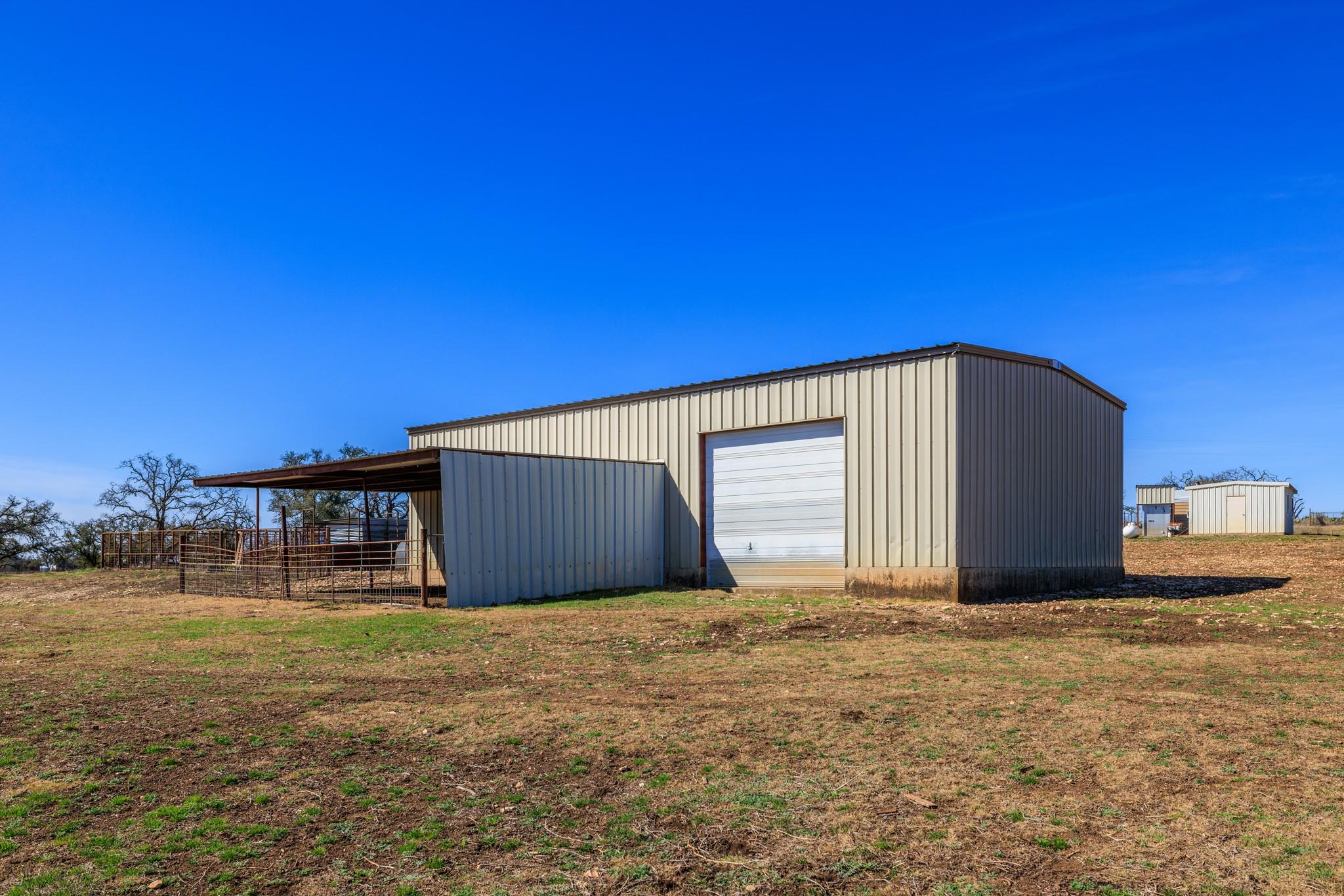 2020 Wendel Rd — photo 1