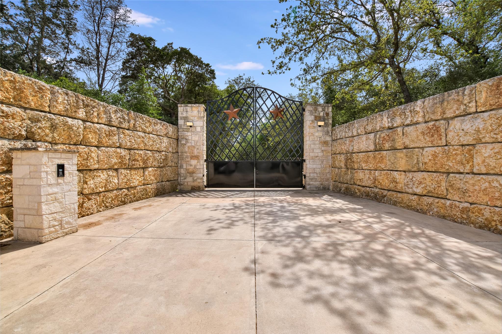 2187 Highway 290 None E — photo 1