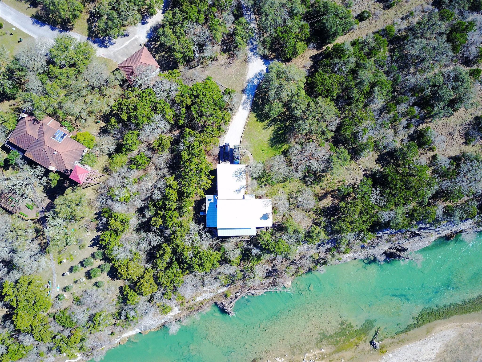 212 Comanche Cp — photo 1