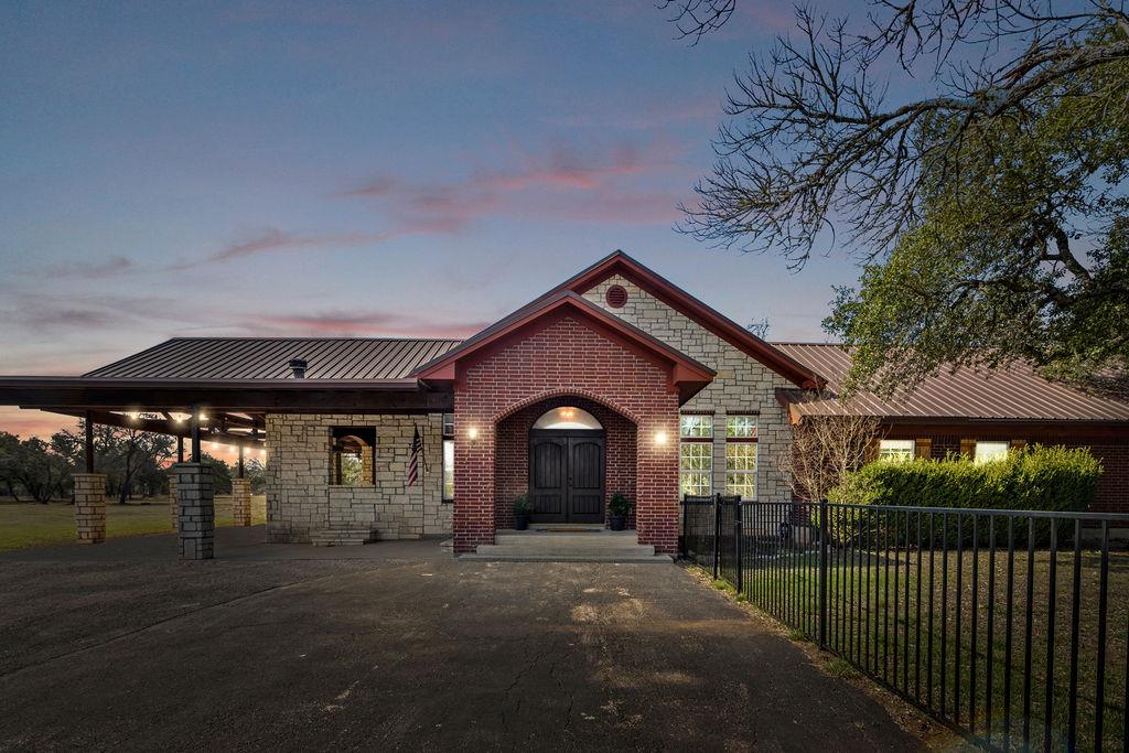 2795 W Highway 290 None — photo 1