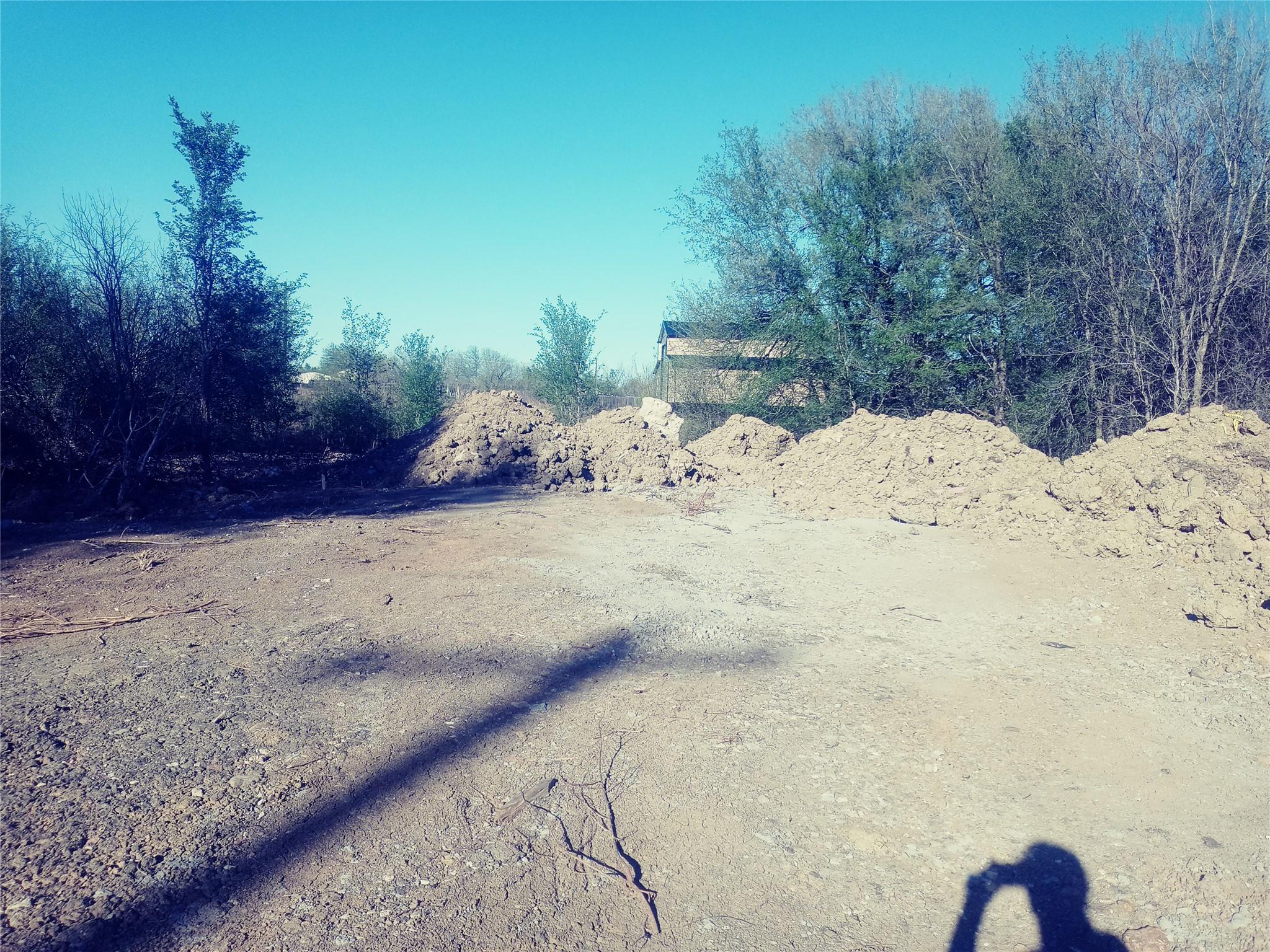 8818 Elroy Rd — photo 1