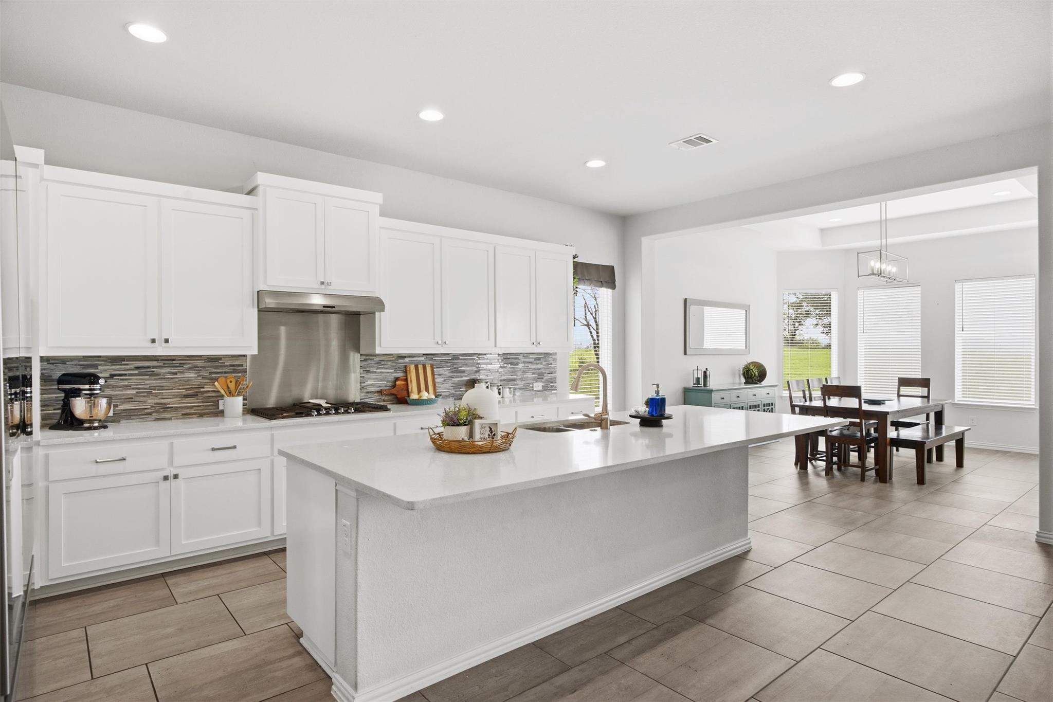 192 Raptor Beak Way — photo 1