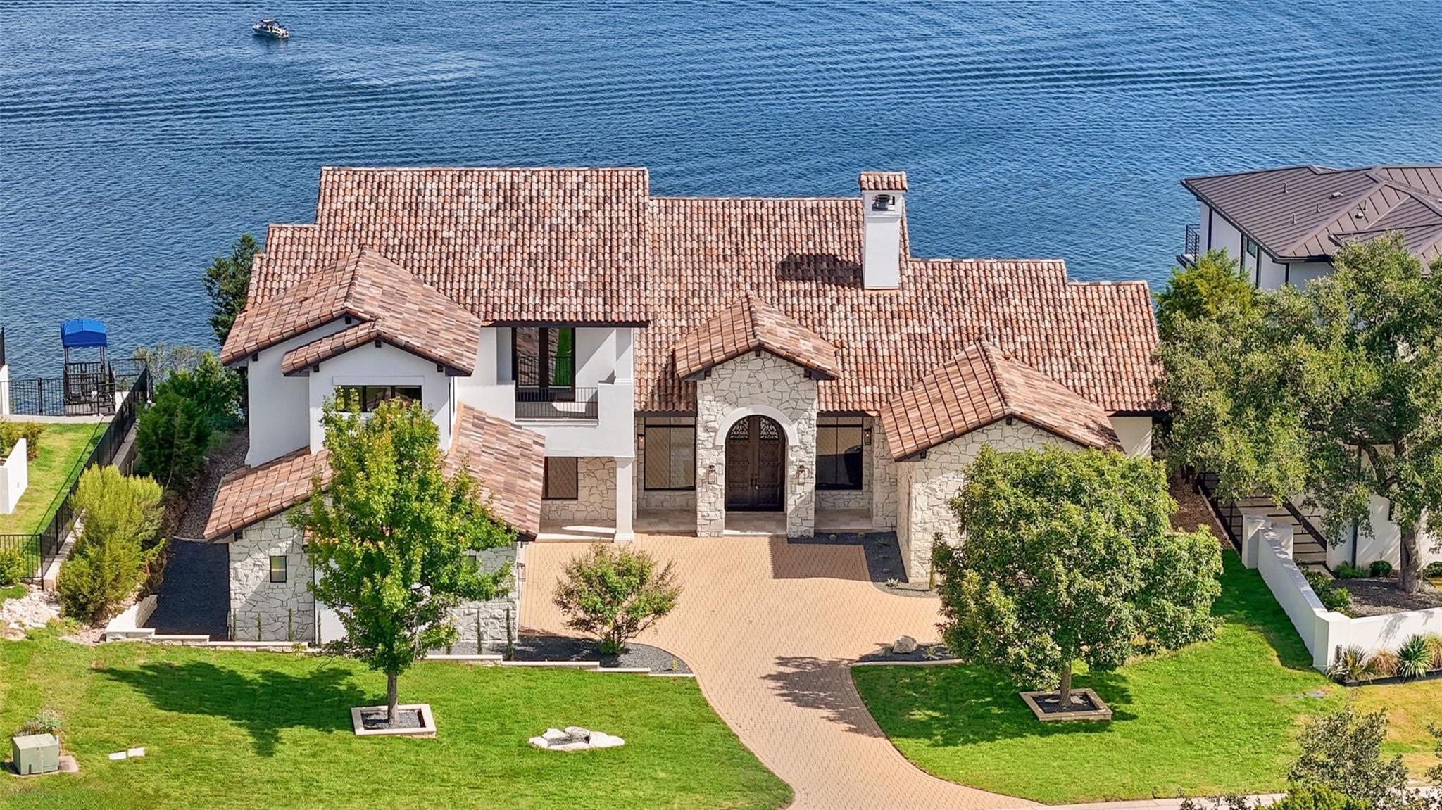 1208 Watercliffe Dr — photo 1