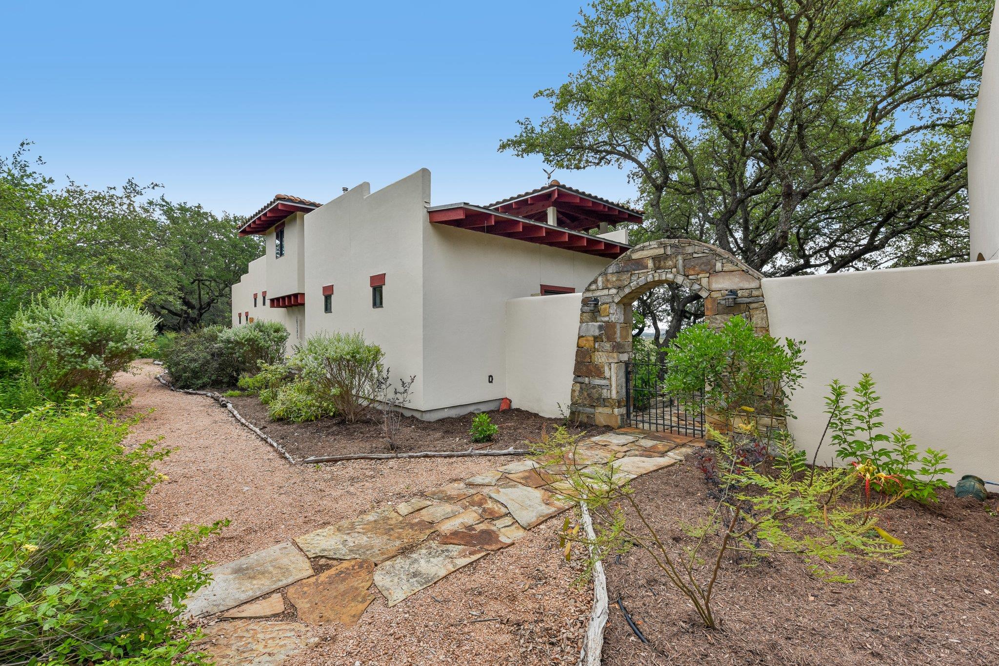 25317 Singleton Bend East Rd — photo 1