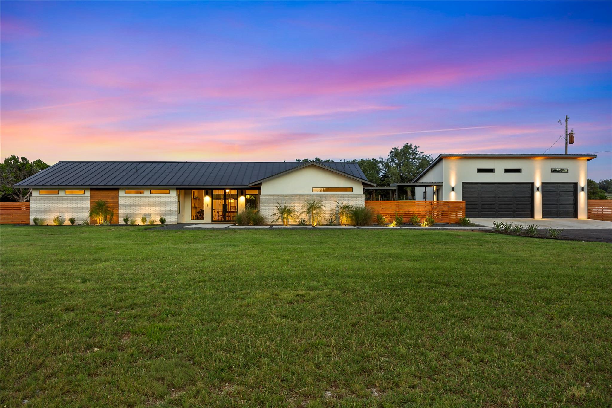 402 Rolling Hills Rd — photo 1