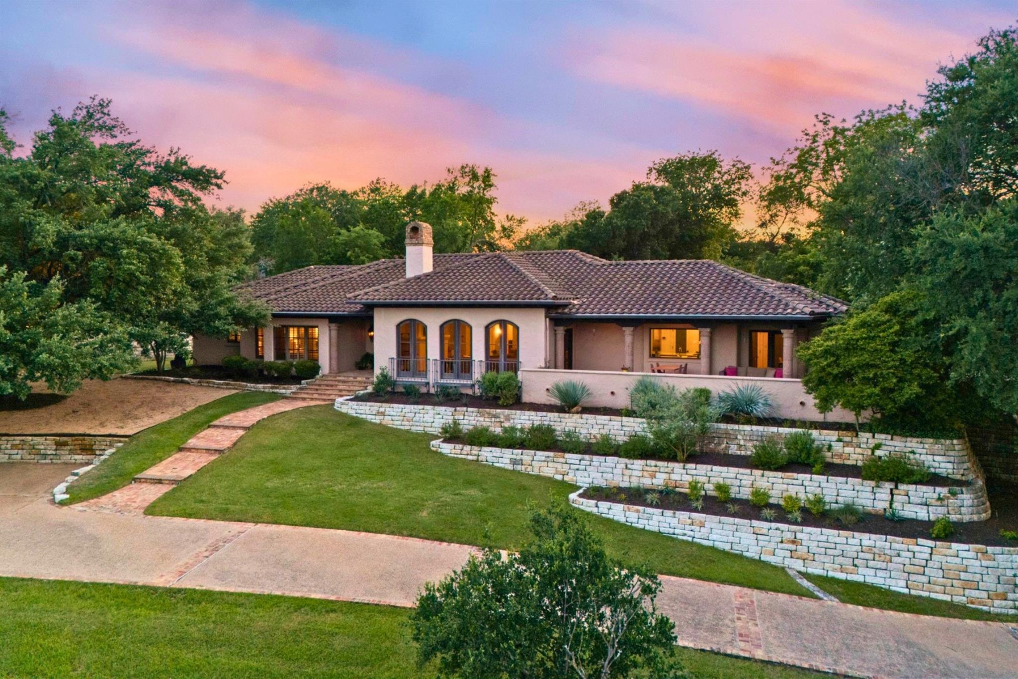 300 Bent Tree Ct — photo 1