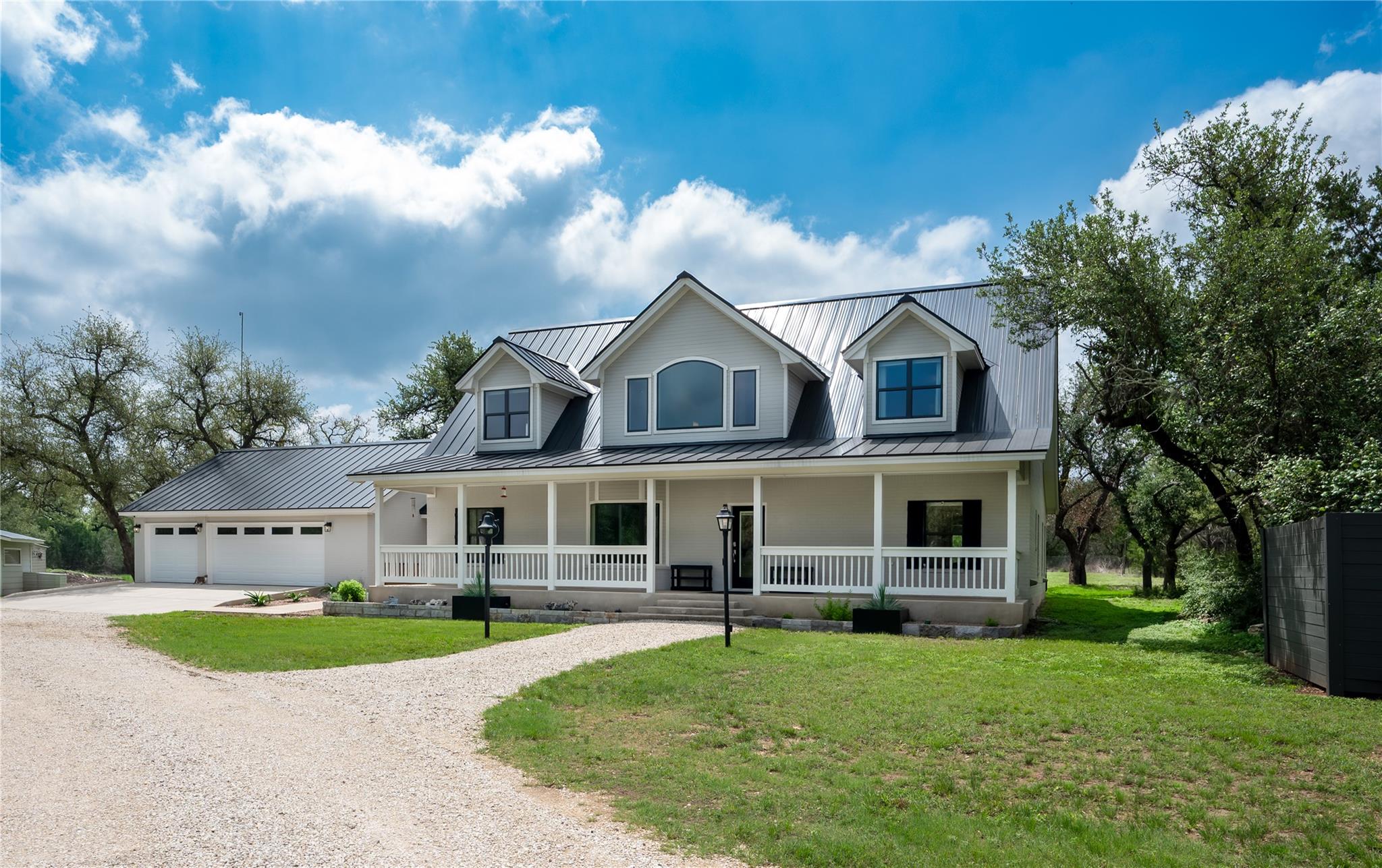 330 Live Oak Hills Ct — photo 1