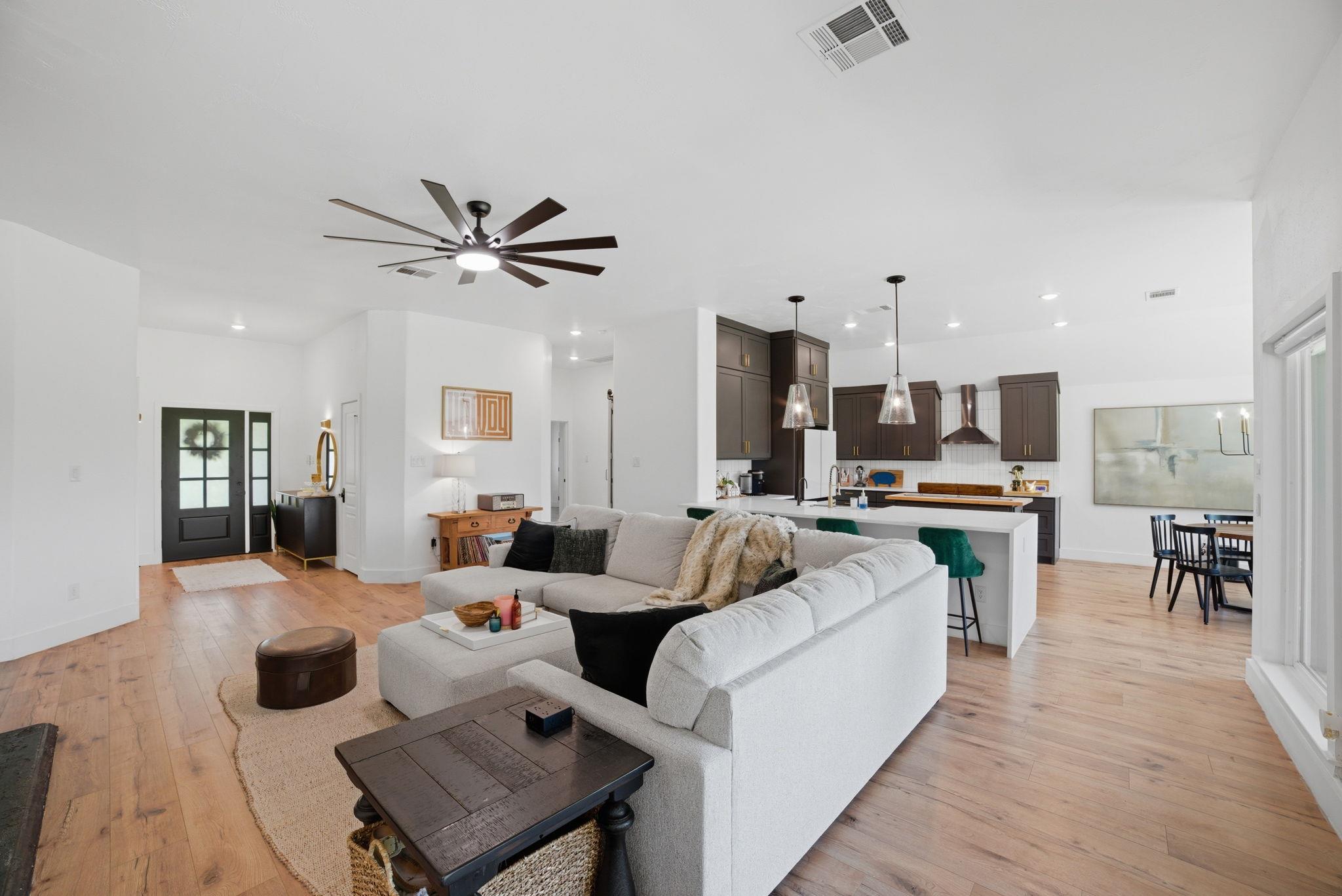 410 Mustang Mesa None — photo 1