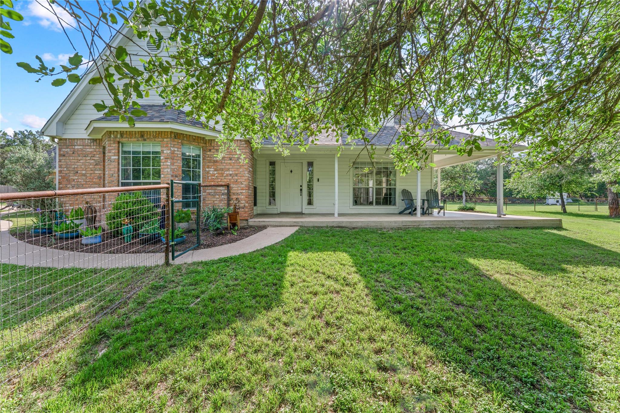 8433 Rita Bend Dr — photo 1