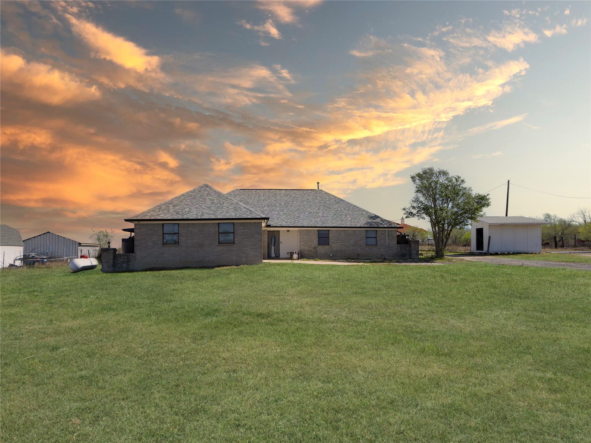 2412 Williamson Rd — photo 1