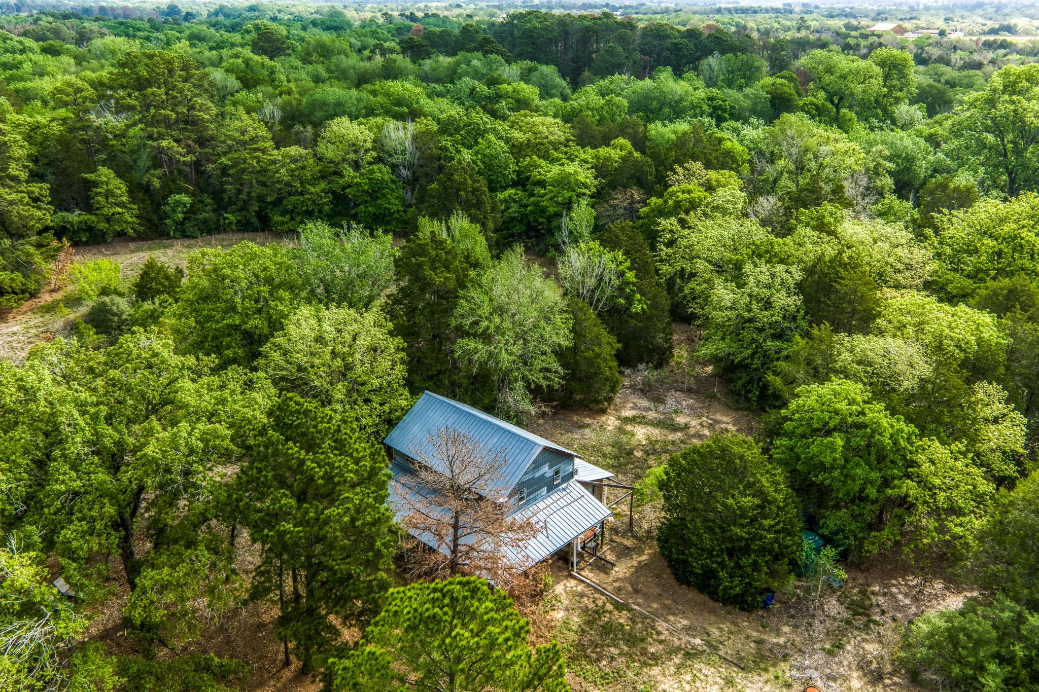 242 Cody Ln — photo 1