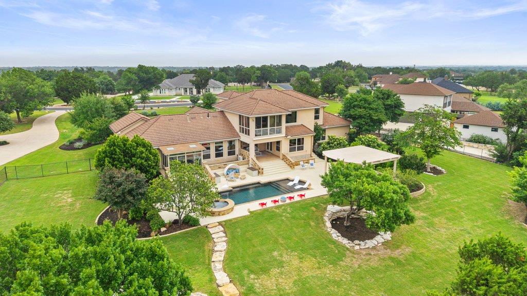 272 Whitney Woods Cir — photo 1