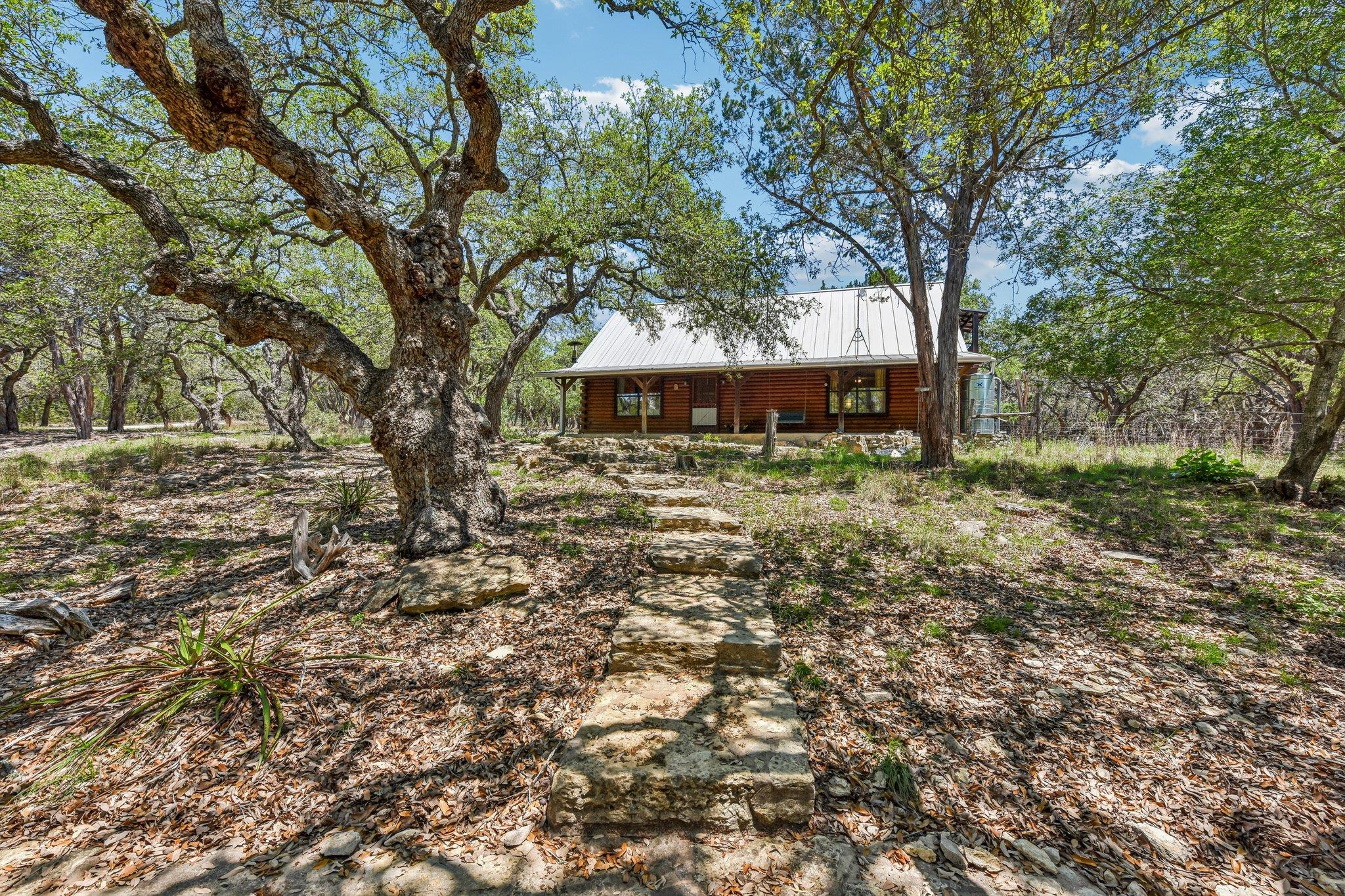 501  Oak Knob Dr