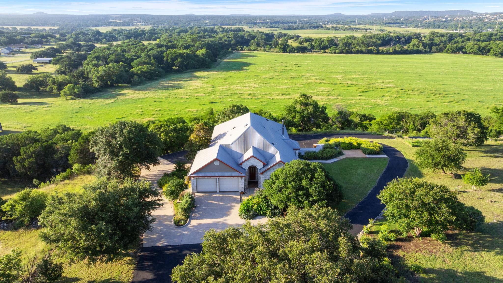 1427 River Ridge Ranch Rd — photo 1
