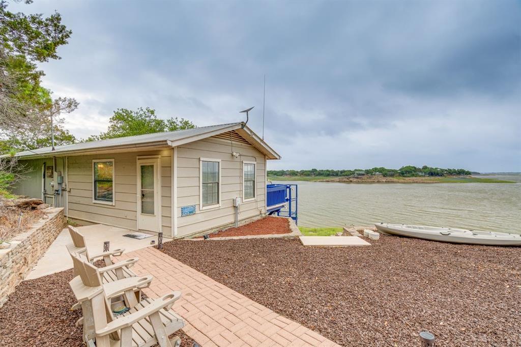603 Waterway Ln — photo 1