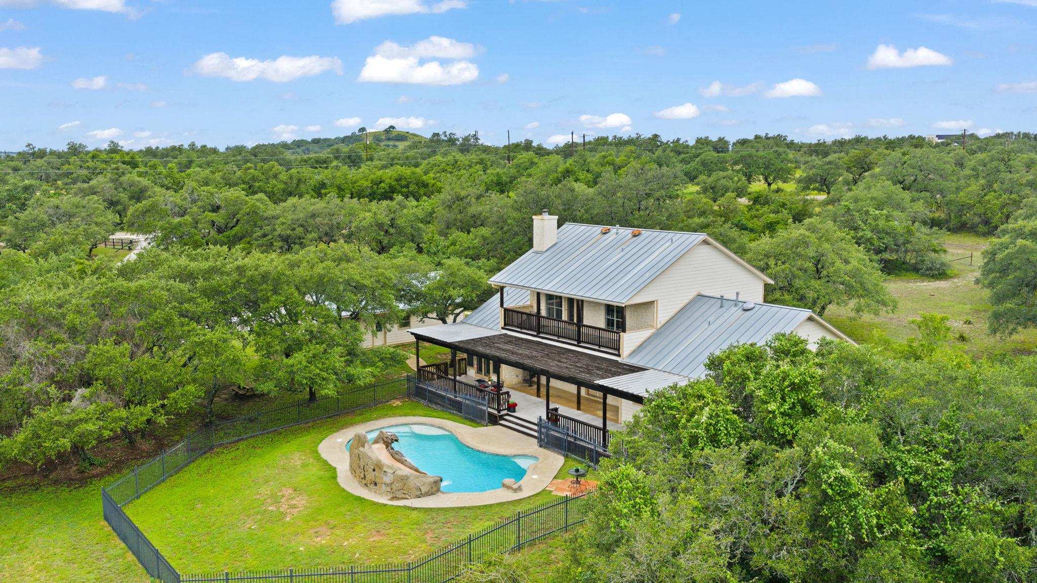 271 Summit Dr — photo 1