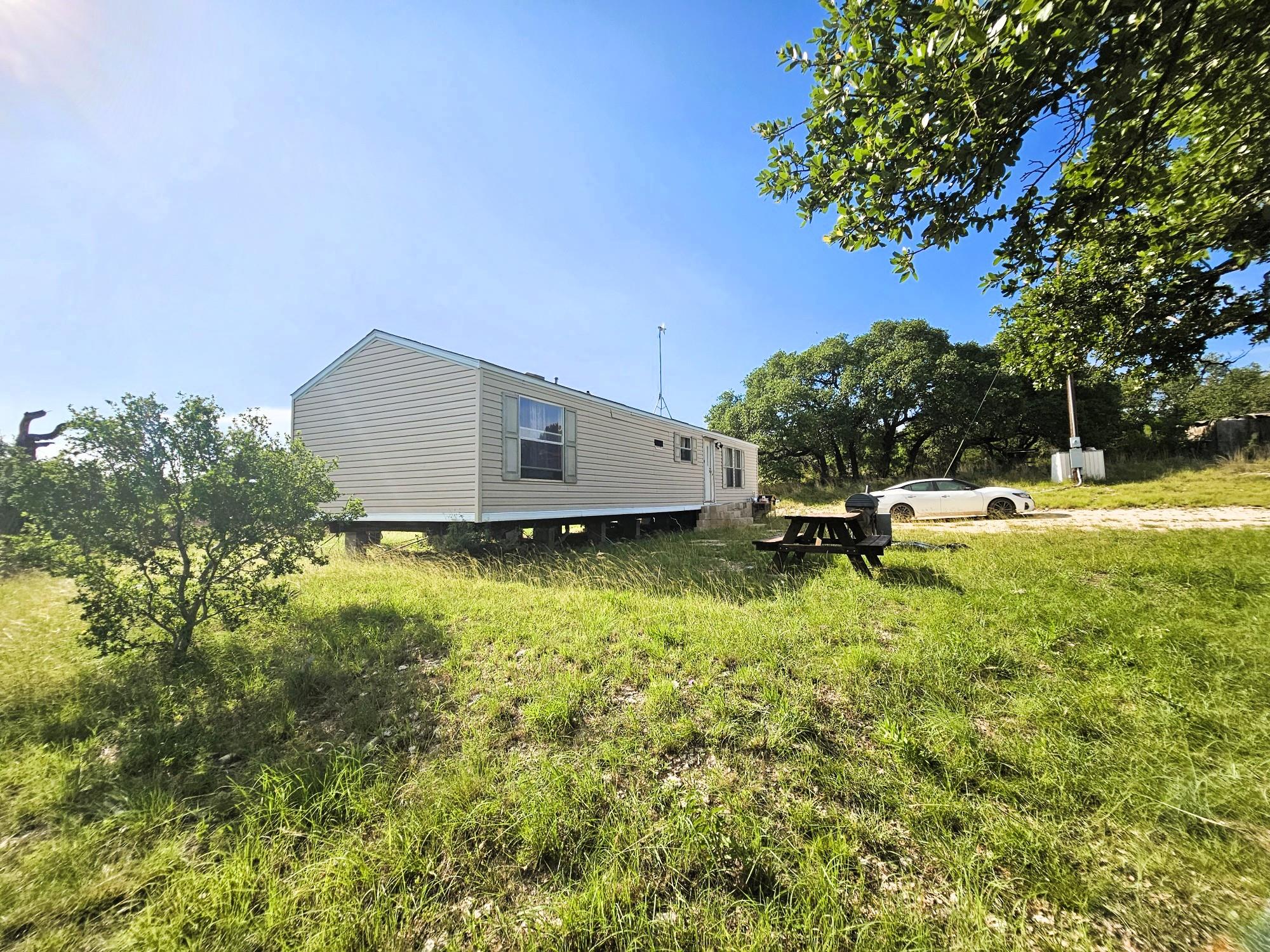 100 Reavis Dr — photo 1