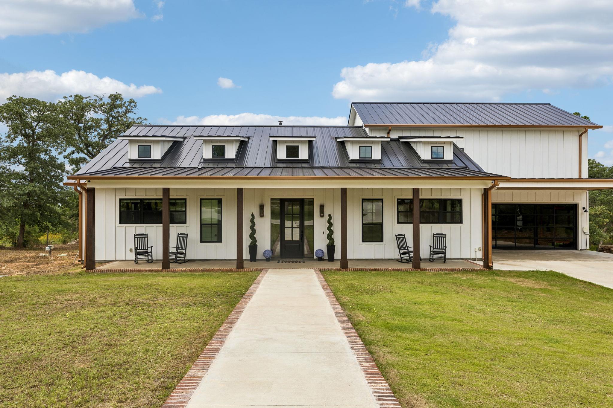 143 W Tanglebriar Ct — photo 1