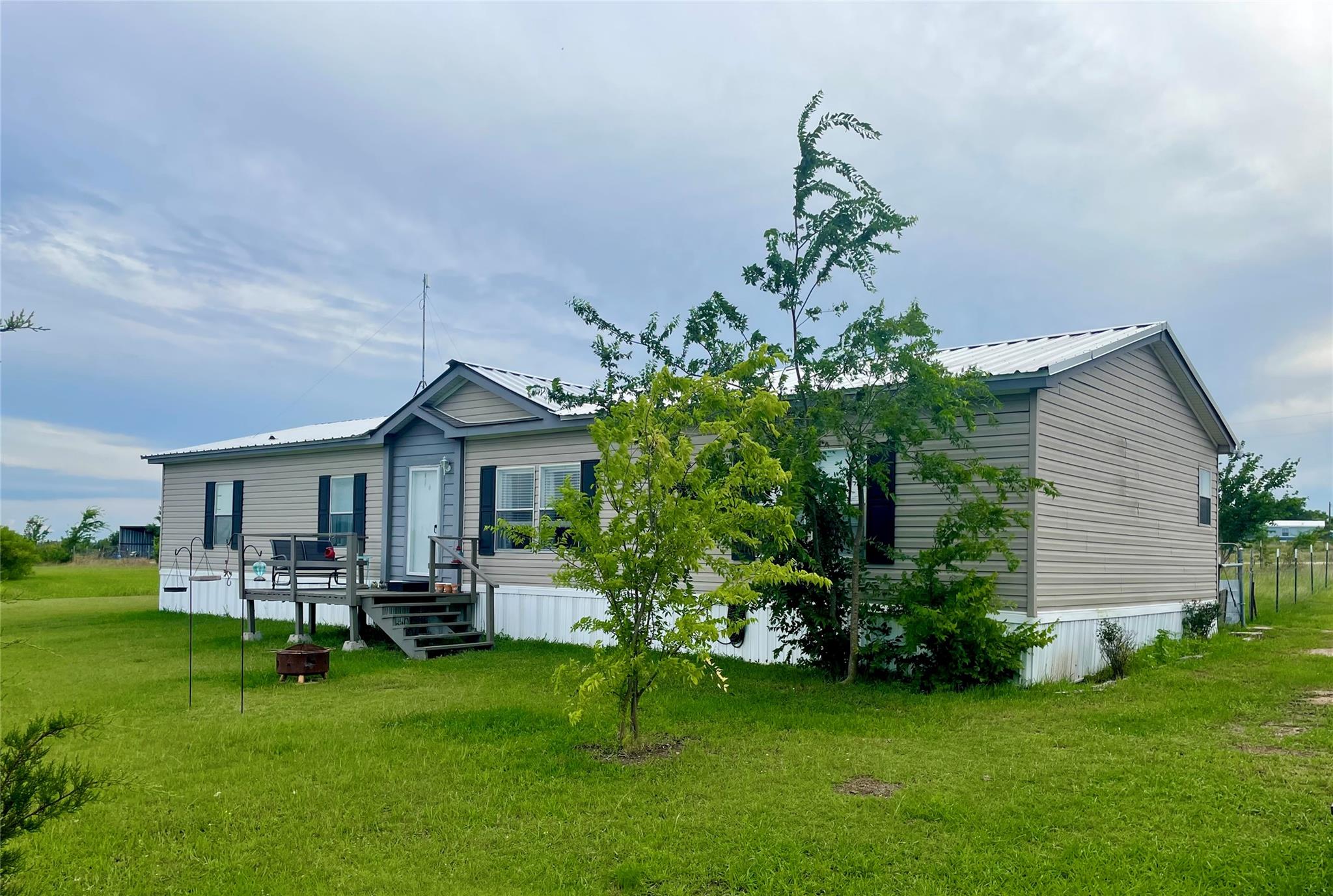 1605 County Road 210 None — photo 1