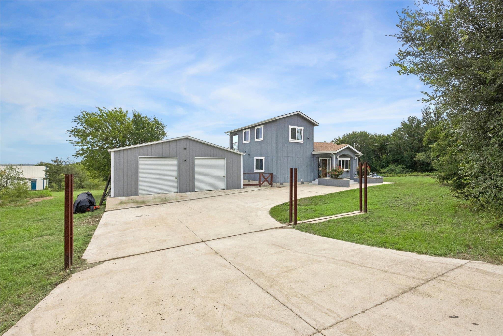 730 Spoke Hollow Rd — photo 1