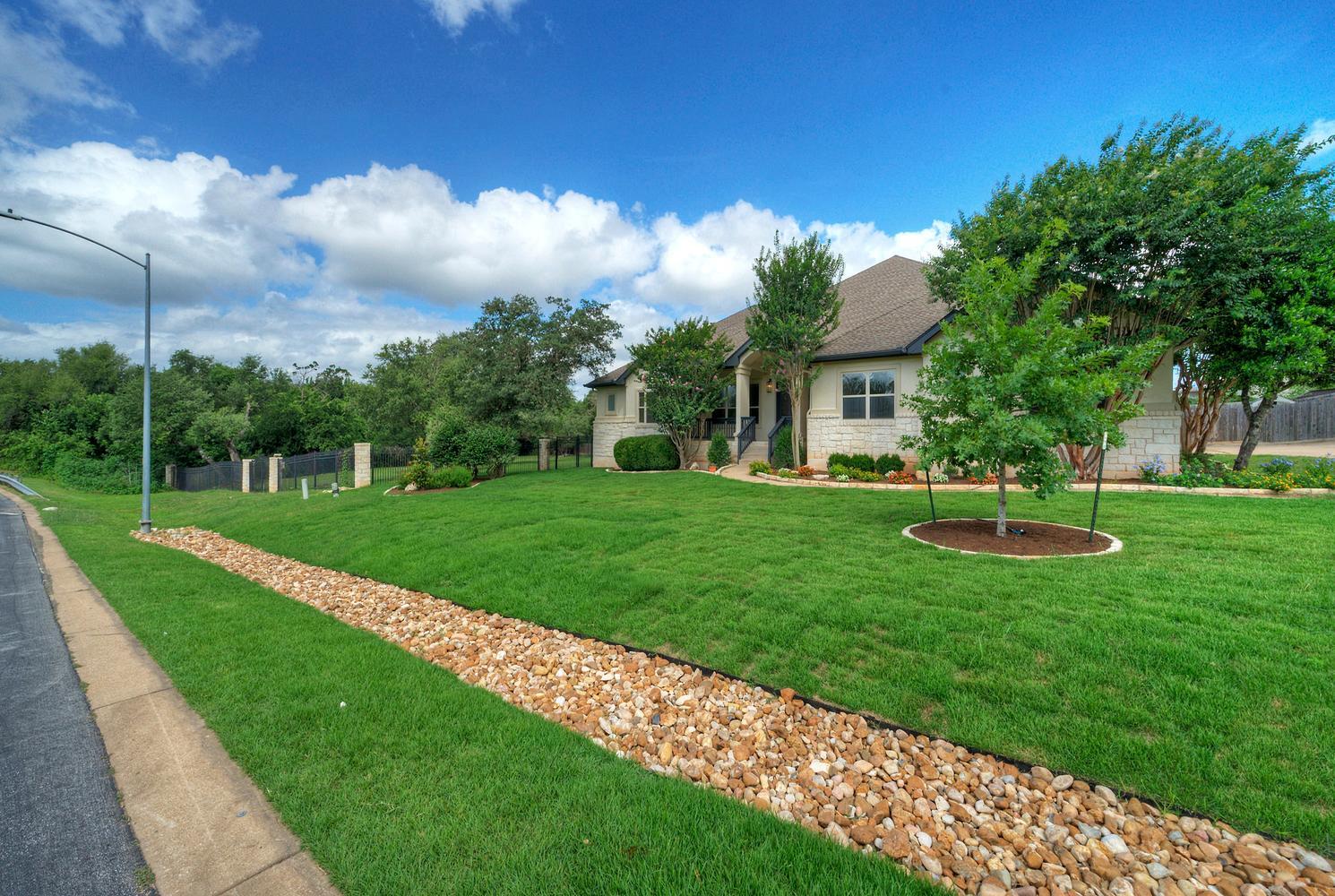 12012 Uplands Ridge Dr — photo 1