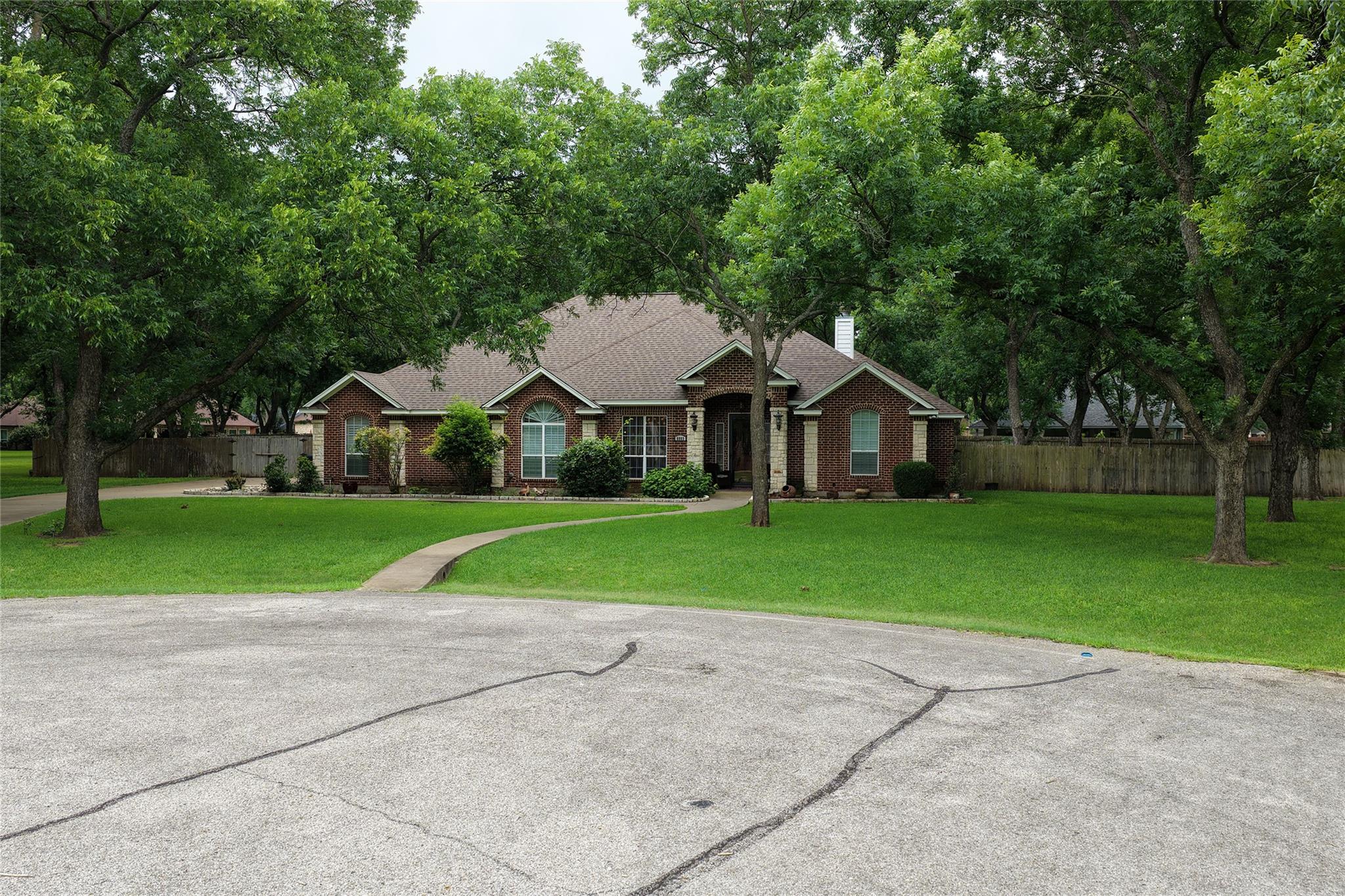 8803 Hampton South Ct — photo 1